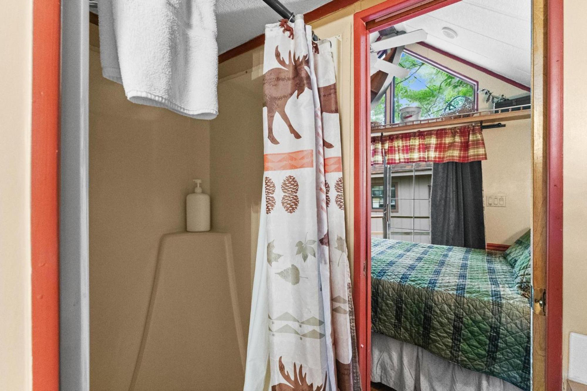 Cascades Inn Tiger Dış mekan fotoğraf