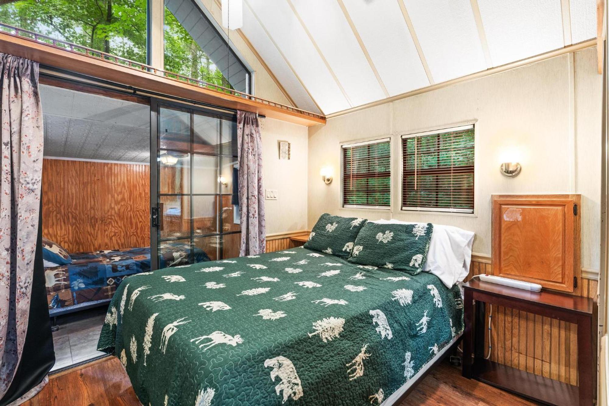 Cascades Inn Tiger Dış mekan fotoğraf